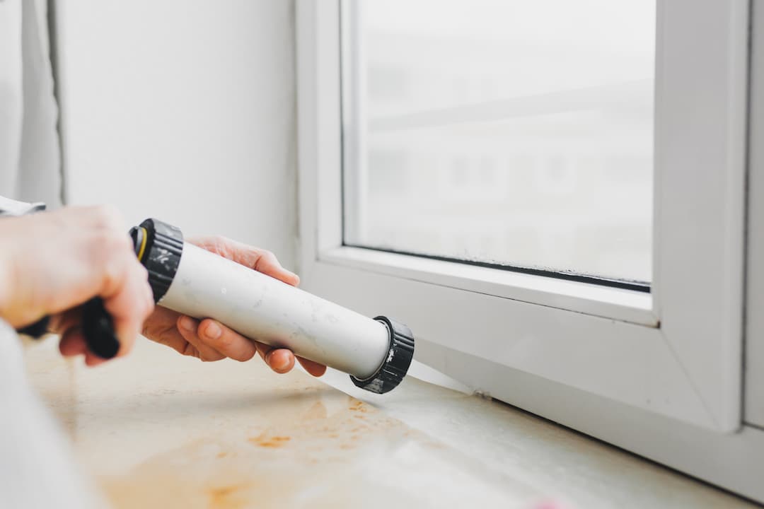 A Comprehensive Guide: Window Types, Assessment & Repairs